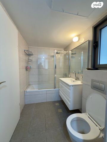 דירה, פקאן, הפרפר, קרית ביאליק