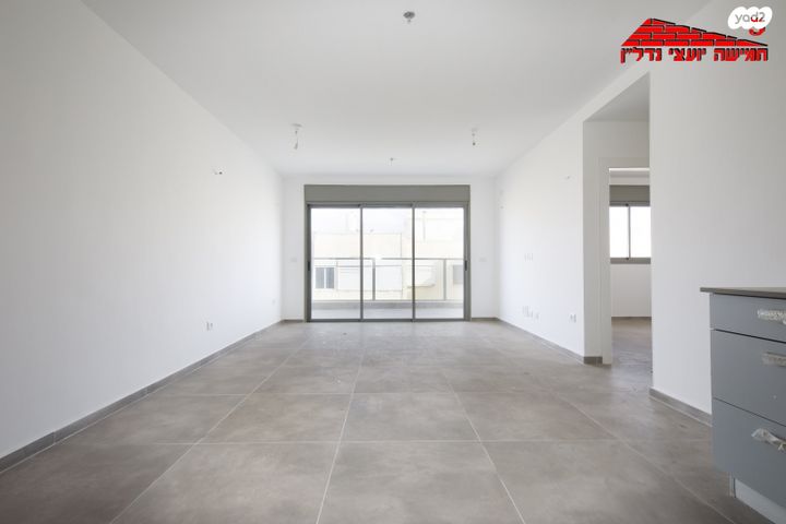 דירה, שפינוזה, אברמוביץ', ראשון לציון