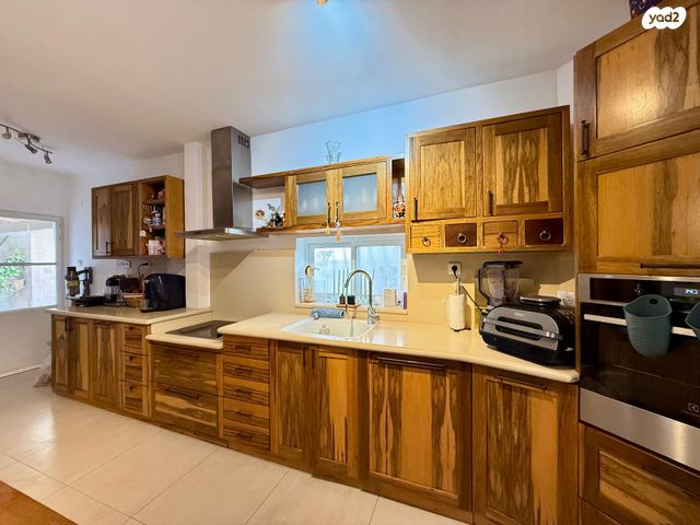 דו משפחתי, אביב, גבעת רם, כרמיאל