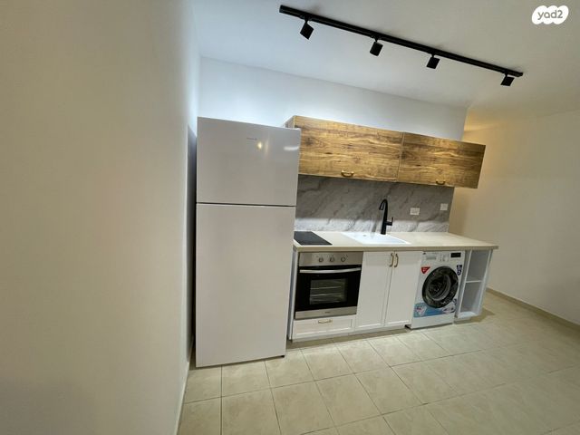 דירה, יהודה בורלא, רמות רמז, חיפה