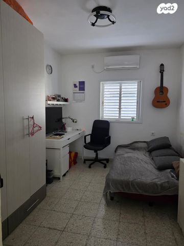 דירה, חוה לוצקי 3, א' / צפון מזרח העיר, רחובות