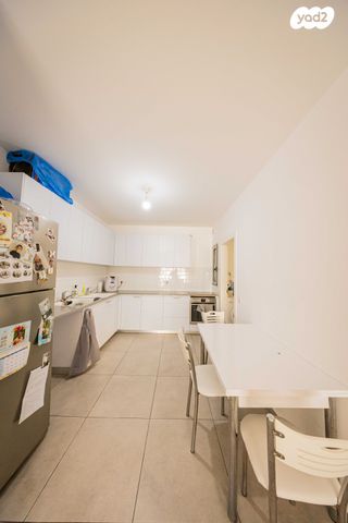 דירה, השלושה, נווה שמיר רמת בית שמש ה-1, בית שמש