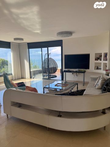 גג/ פנטהאוז, שמבור, חיפה