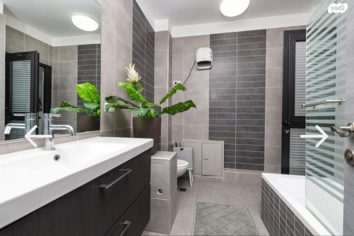 דירה, הרב דוד אלטשולר, גילה, ירושלים