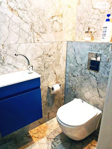 דירה, נחמה, חומת שמואל, הר חומה, ירושלים