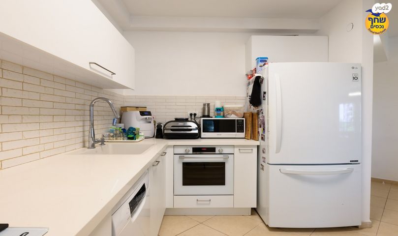 דירה, משה סנה, הדר המושבות החדשה / אם המושבות החדשה, פתח תקווה