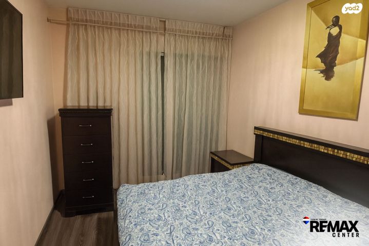 דירה, קרן קיימת לישראל, אברמוביץ', ראשון לציון