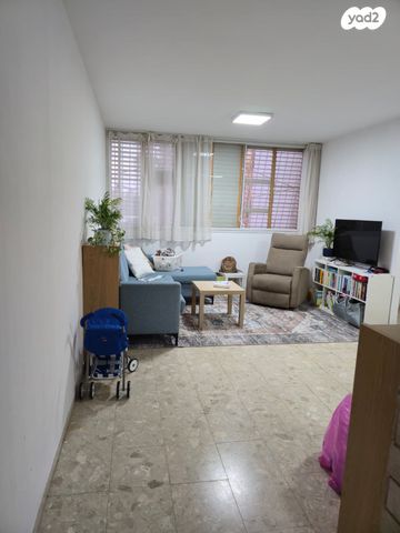 הנרייטה סולד 114