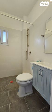 גג/ פנטהאוז, יריחו, קרית שרת מערב, חולון