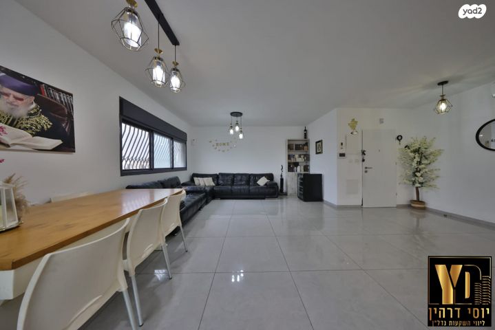 דירה, שדרות המגינים 5, מרכז העיר, קרית אתא