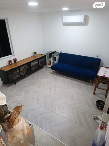 דירה, נחמה, חומת שמואל, הר חומה, ירושלים