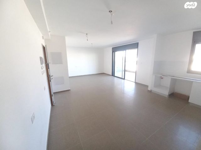 דירה, יוסף אבו, נתיבות מערב, נתיבות