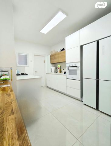 דירה, חנה ומיכאל לוין 12, רביבים, גני ראשון, ראשון לציון