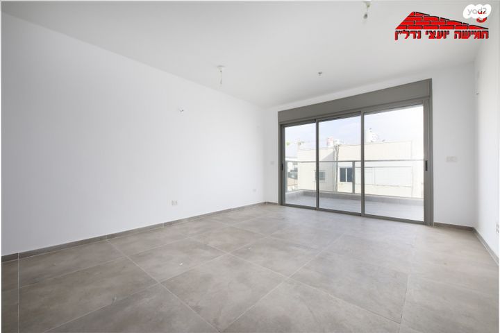 דירה, שפינוזה, אברמוביץ', ראשון לציון