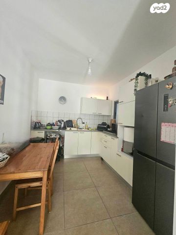 דירה, דני מס 14, המרכז האזרחי, רמלה