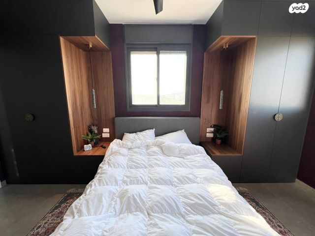 דירה, קרית שז"ר, רעננה