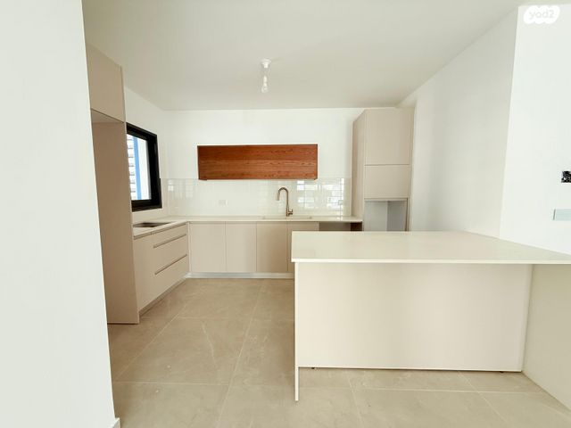 דירה, כרמי הנדיב, אחוזת רוטנר, קרית מלאכי