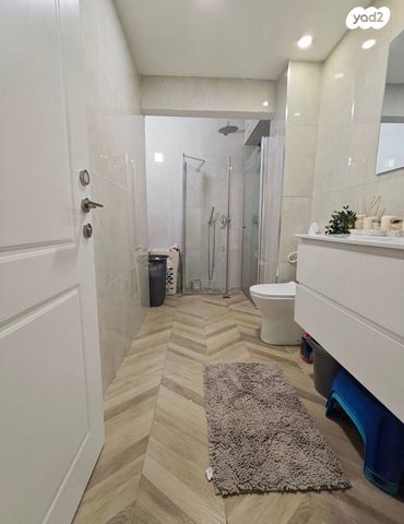 דירה, חנה ומיכאל לוין 12, רביבים, גני ראשון, ראשון לציון