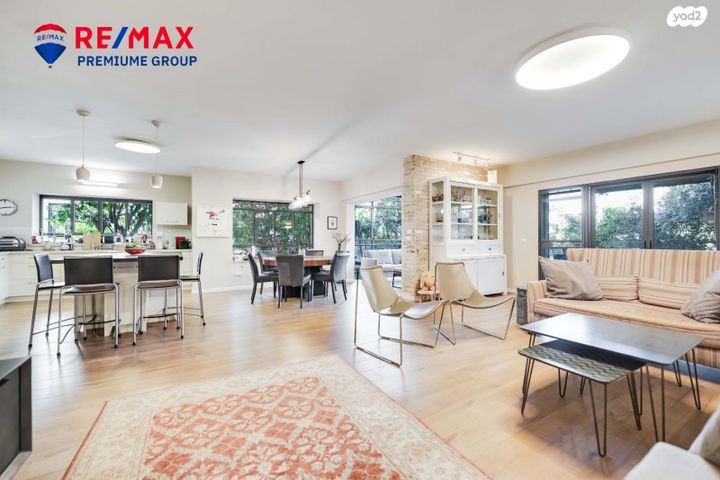 דו משפחתי, שוהם