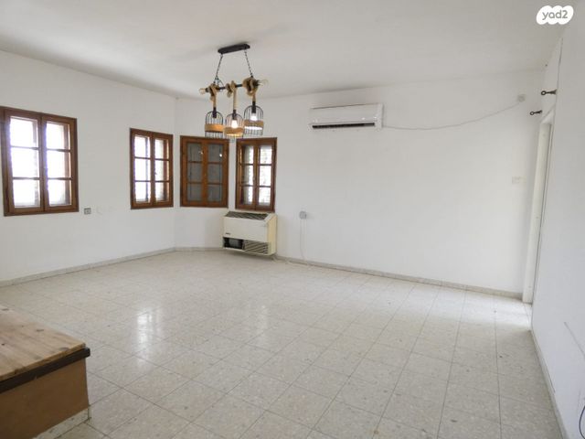 בית פרטי/ קוטג', קדש ברנע, שאר העיר, מיתר / כרמית