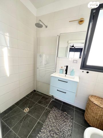 דירה, קרית שז"ר, רעננה