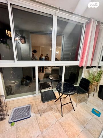 דירה, המתנדבים 17, רובע הקריה, הסיטי, אשדוד