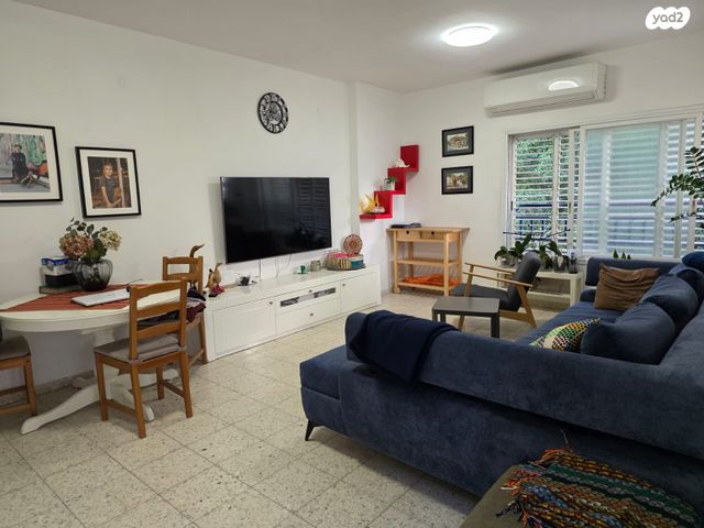 דירה, חוה לוצקי 3, א' / צפון מזרח העיר, רחובות