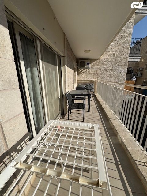 בניין מגורים, ירושלים