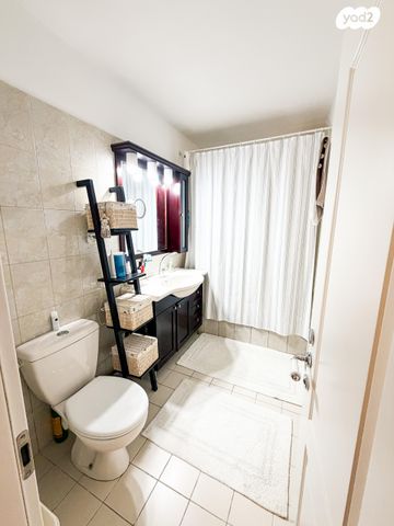 דירה, המגינים, מודיעין מכבים רעות