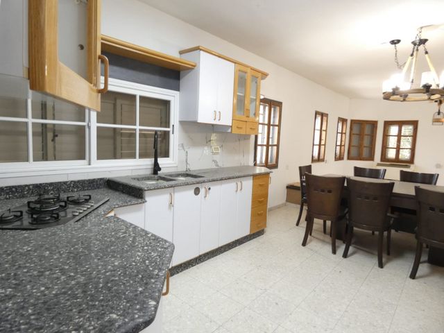 בית פרטי/ קוטג', קדש ברנע, שאר העיר, מיתר / כרמית