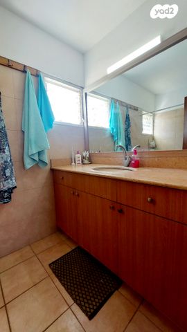 דירה, אלי כהן, רמת הנשיא, בת ים