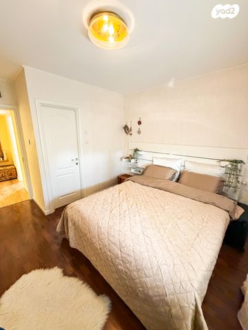 דירה, המגינים, מודיעין מכבים רעות