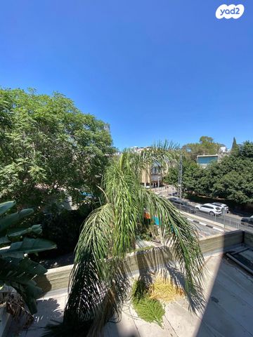 דירה, עליית הנוער 14, נחלת יצחק, תל אביב יפו