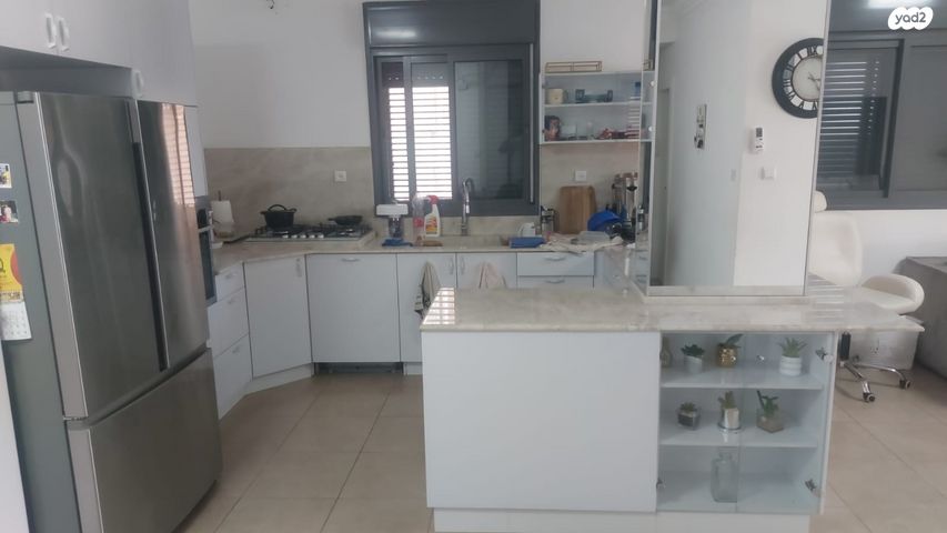 דירה, שמחה וילקומיץ', ב' / צפון מערב העיר, רחובות