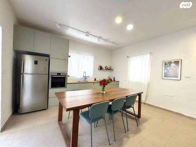 דירת גן, טרומפלדור, תל אביב יפו