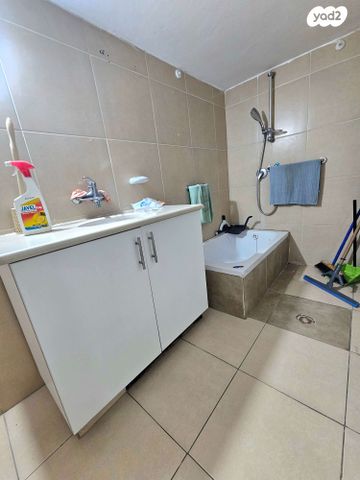 דירה, ארלוזורוב, הדר מרכז, חיפה