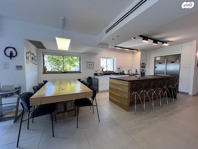 גג/ פנטהאוז, דרך משה דיין, קרית הסביונים, יהוד מונוסון