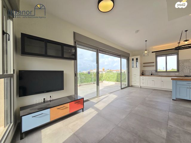 גג/ פנטהאוז, שם הגדולים, עג'מי, גבעת העליה, תל אביב יפו