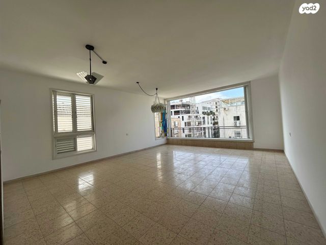 גג/ פנטהאוז, משה שרת 48, הצפון החדש - כיכר המדינה, תל אביב יפו