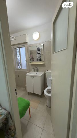 דירה, מעלה הגיבורים, בן דור, נשר