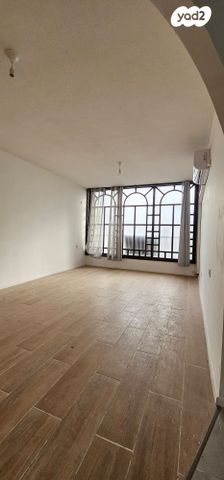 גג/ פנטהאוז, יריחו, קרית שרת מערב, חולון