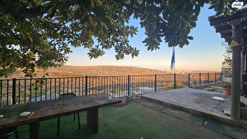 בית פרטי/ קוטג', בית אריה / עופרים