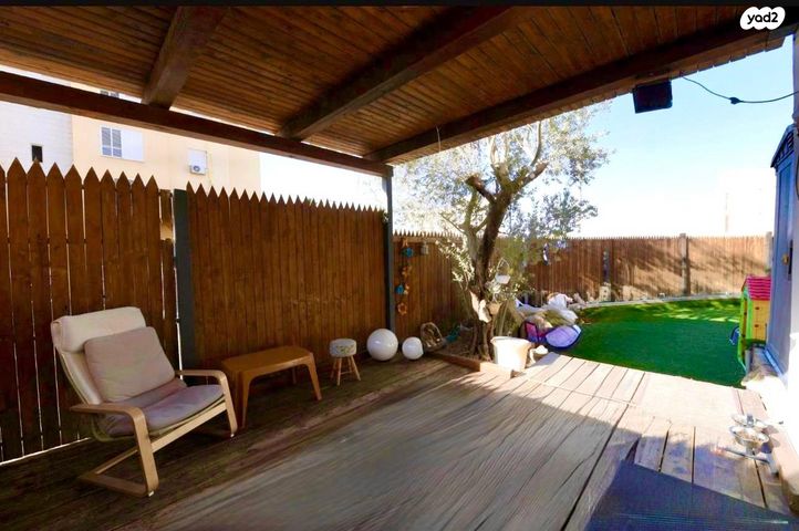 דירת גן, נחל שחרות, הנחלים, שחמון, רובע 5, אילת