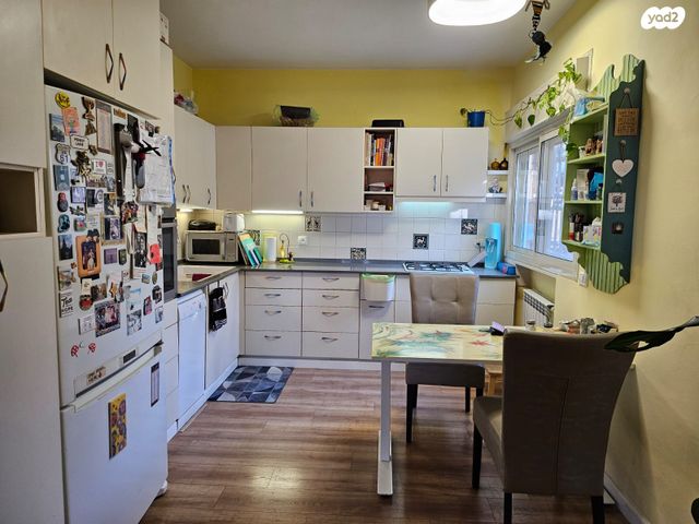 דירה, אריה דוסטרובסקי, תלפיות, ירושלים