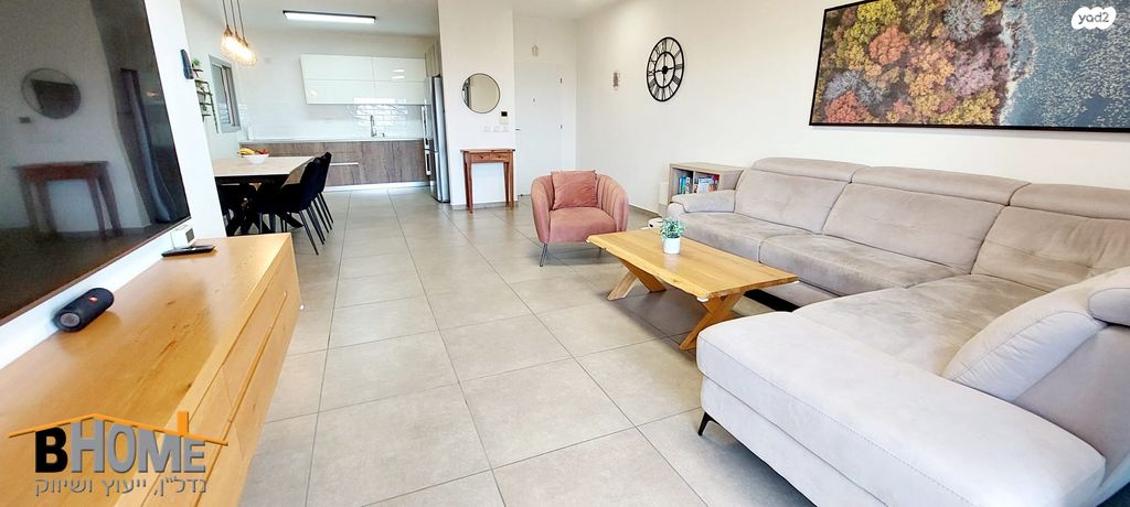 דירה, קדימה צורן