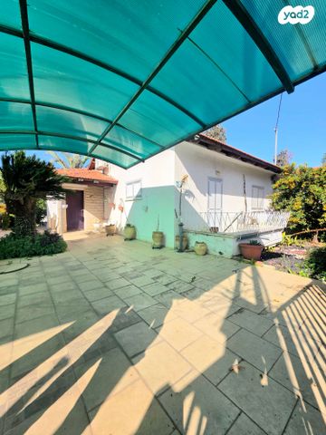 ד"ר משה מרזוק 