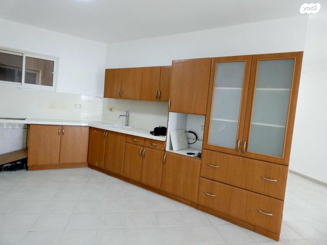 דירה, הנרי קנדל 10, העיר העתיקה, רמב"ם, דרום, באר שבע