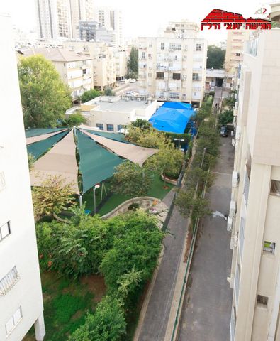 דירה, שפינוזה, אברמוביץ', ראשון לציון