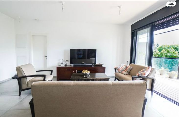 דירה, שדה בוקר, ארלוזורוב, גבעתיים