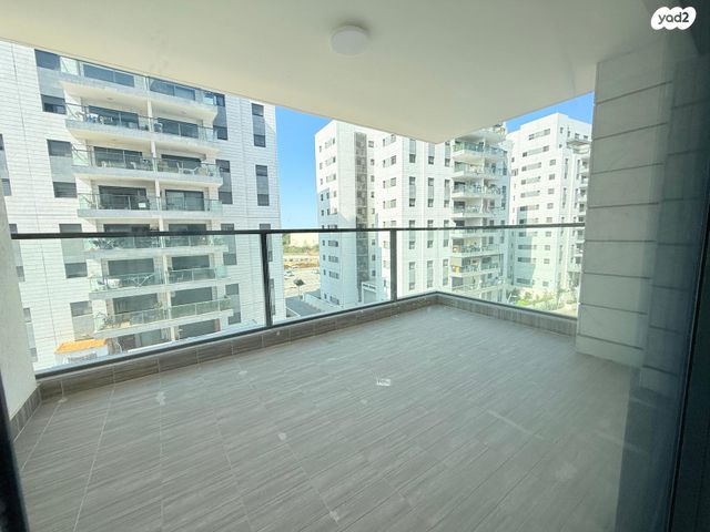 דירה, כרמי הנדיב, אחוזת רוטנר, קרית מלאכי